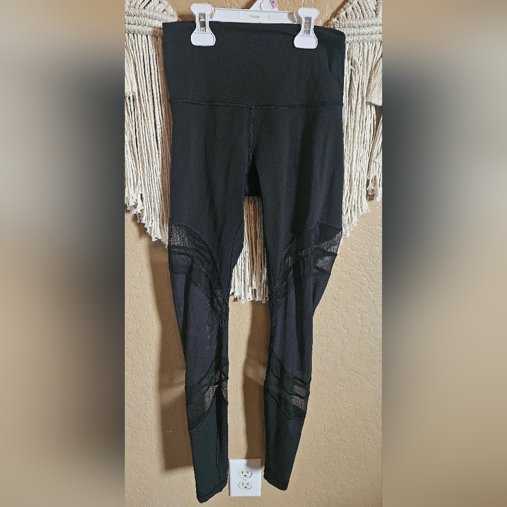Lululemon Seek The Heat Tight Black Size 4 Blokette Sporty Chic - Picture 4 of 8